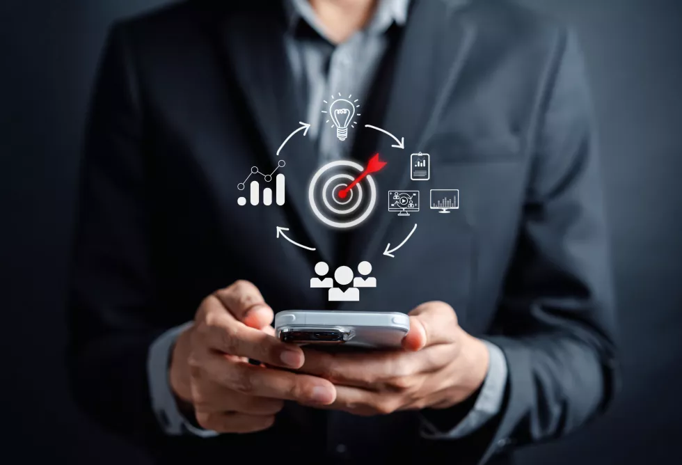 data-analyst-working-business-analytics-planning-workflow-management-system-make-report-with-kpi-connected-database-corporate-strategy-finance-operations-sales-marketing