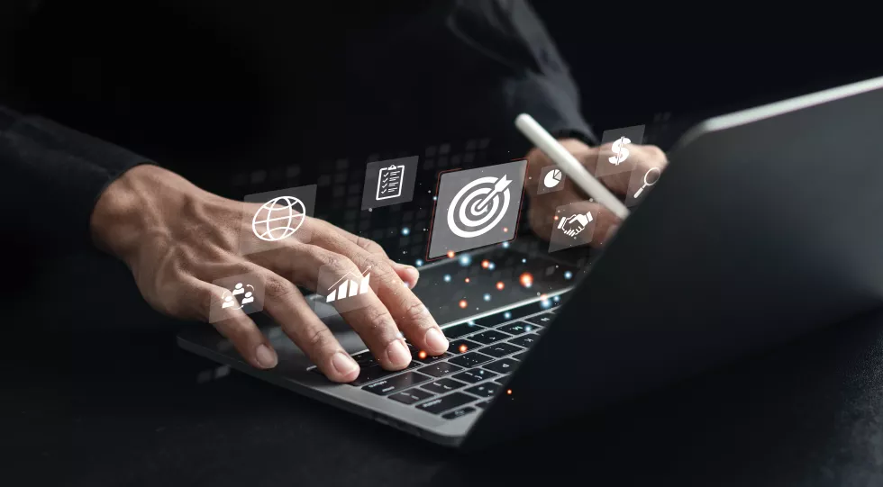 concepts-setting-goals-developing-business-guidelines-success-businessman-analyzing-customer-data-marketing-strategy