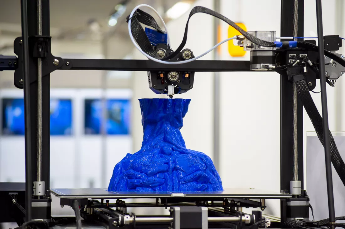 d-printer-printing-object-closeup-process-creating-threedimensional-model-d-printer-additive