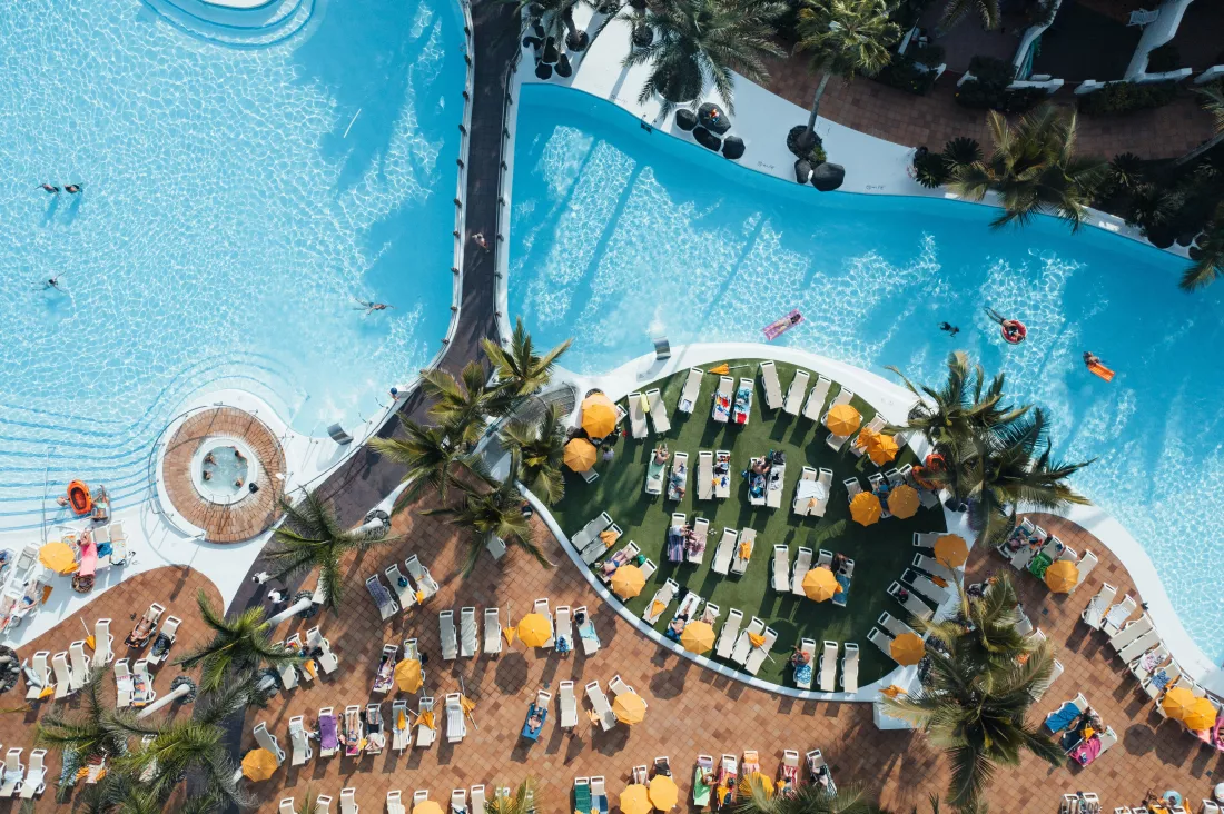 geio-tischler-iH_OQJwMYAE-unsplash