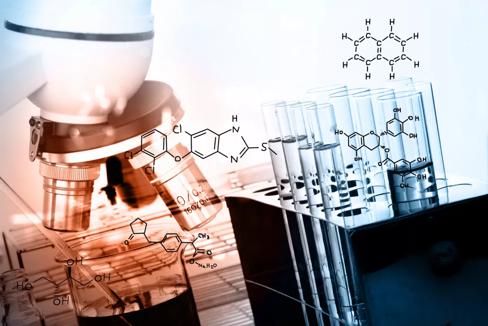 close-up-electric-lamp-table